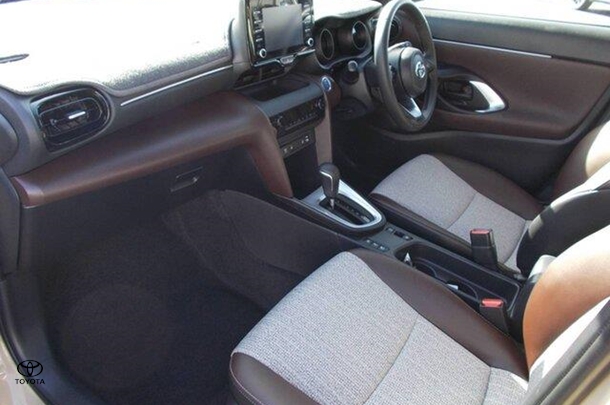 2021 Toyota YARIS CROSS HYBRID Urban image 18