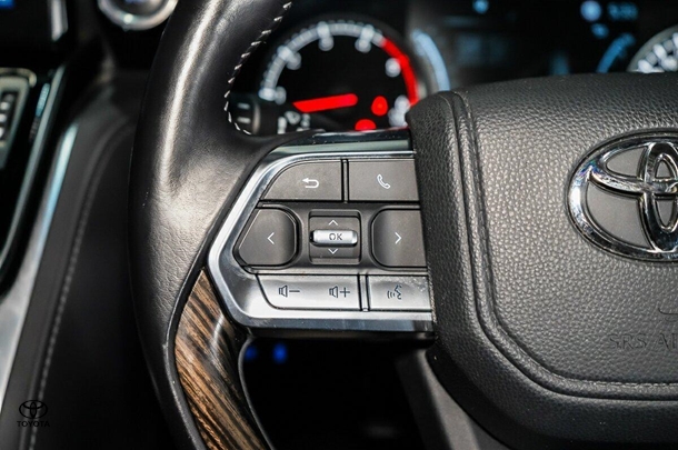 2022 Toyota Landcruiser Sahara image 23