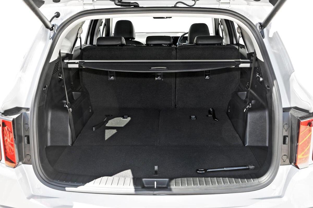 2024 Kia Sorento Sport+ Auto AWD MY25 image 9