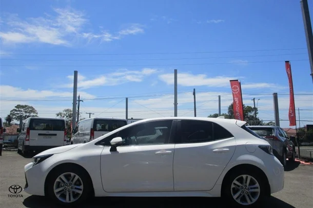 2019 Toyota Corolla Ascent Sport image 4