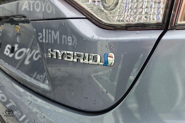 2022 Toyota Corolla Sedan Hybrid Ascent Sport image 8