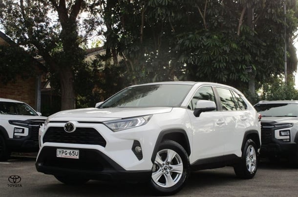 2019 Toyota RAV4 GX-2WD image 3
