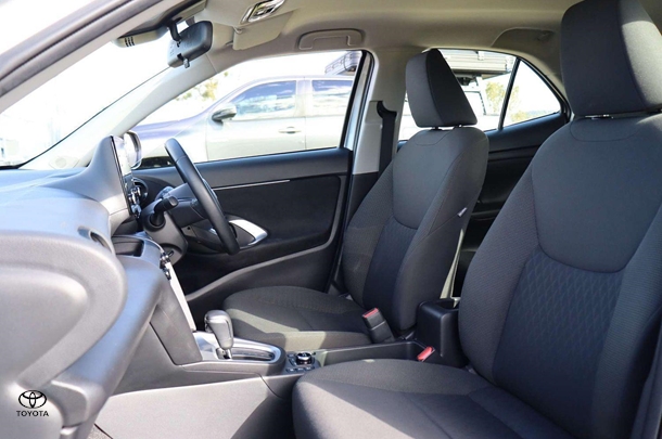 2022 Toyota Yaris Cross Hybrid GX image 24