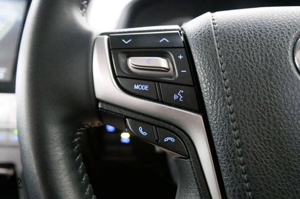 2023 Toyota Prado VX image 15