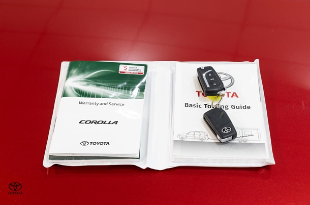 2020 Toyota Corolla Sedan Ascent Sport image 26