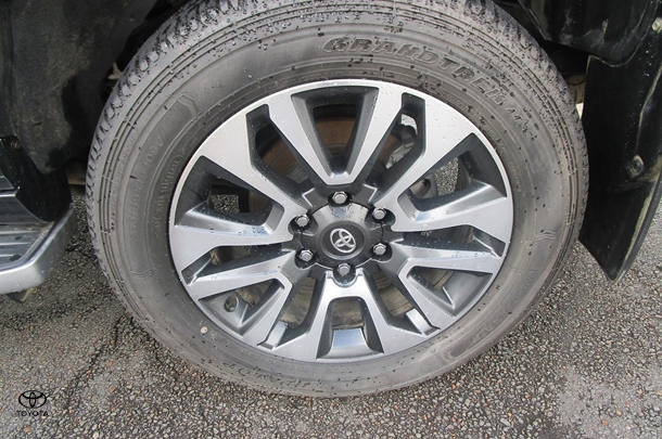 2021 Toyota Prado VX image 28