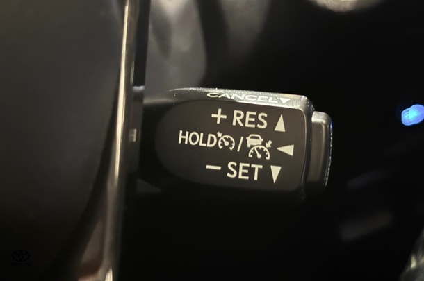 2022 Toyota Hilux 4x4 Rugged X image 24