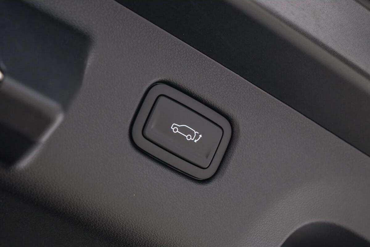 2025 Hyundai Kona Premium Auto 2WD MY25 image 15