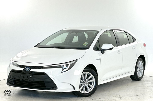 2023 Toyota Corolla Sedan Hybrid Ascent Sport image 6