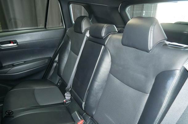 2023 Toyota Corolla Cross HV Atmos image 24