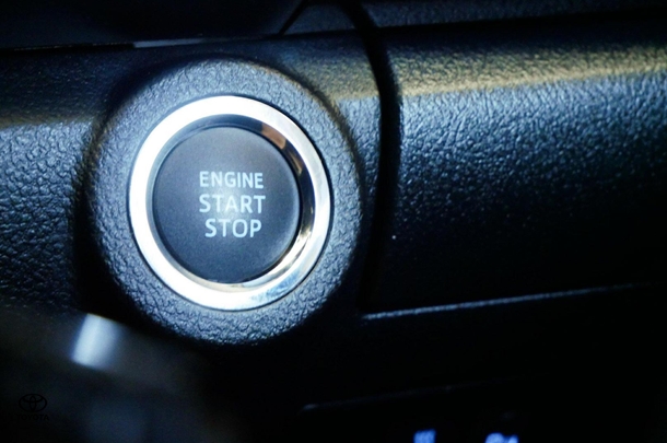 2024 Toyota Hilux 4x4 Rogue image 22