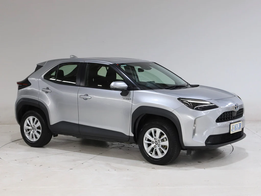 2020 Toyota Yaris Cross Hybrid GX image 1
