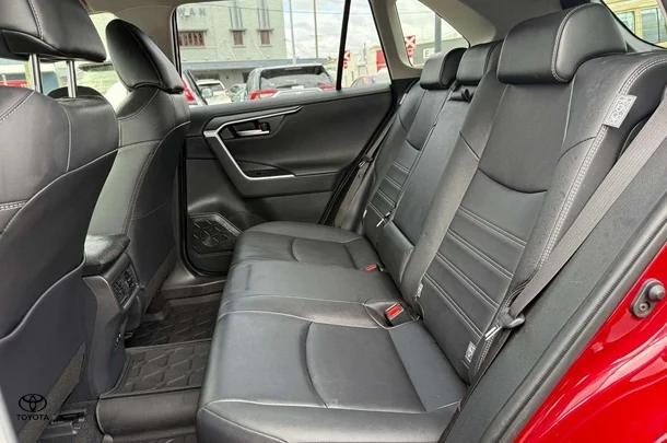 2020 Toyota Rav4 Cruiser 2WD image 4