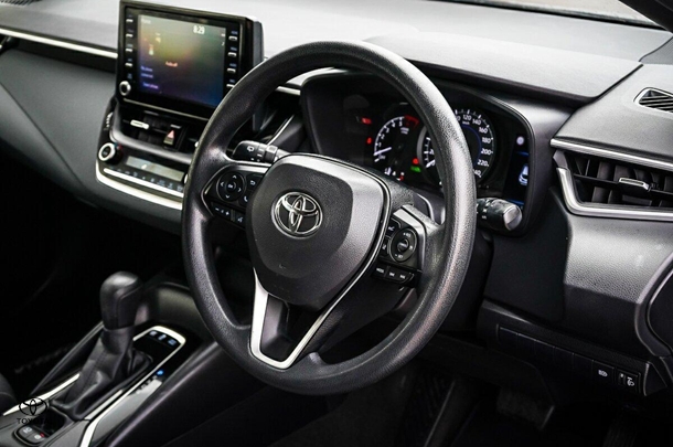 2020 Toyota Corolla Hatch Hybrid Ascent Sport image 13