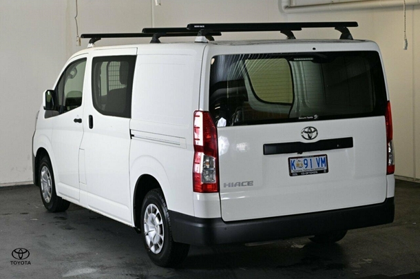 2019 Toyota Hiace LWB image 21