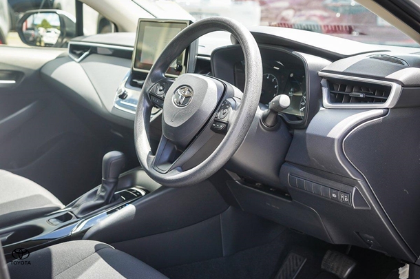 2024 Toyota COROLLA Ascent Sport image 11