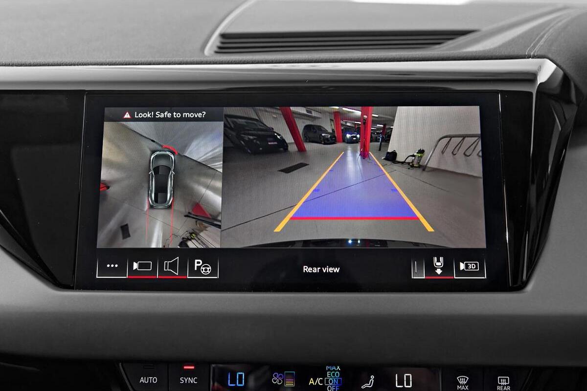 2024 Audi e-tron GT Auto e-quattro MY24 image 12