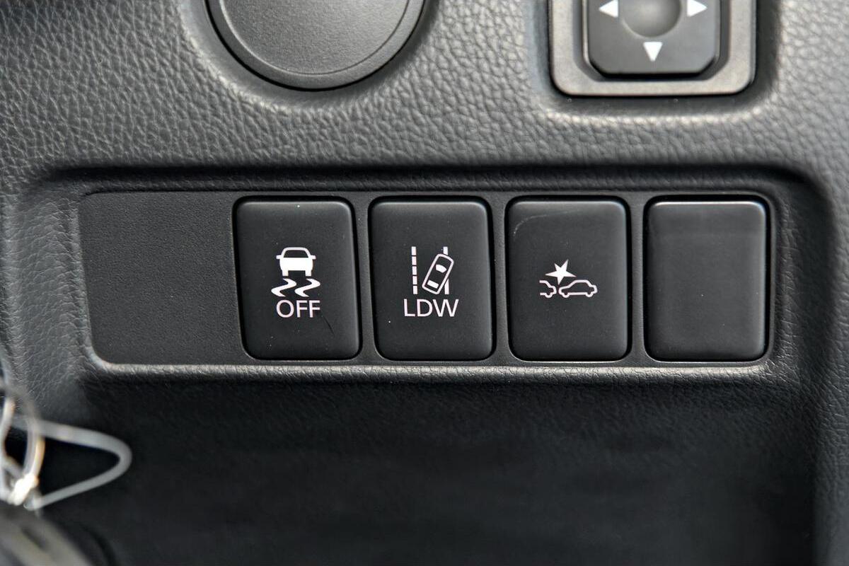 2024 Mitsubishi Triton GLX MR Auto 4x4 MY23 image 14