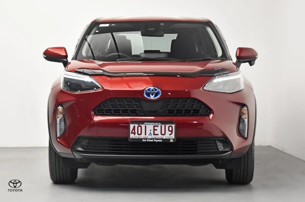 2022 Toyota Yaris Cross Hybrid GX image 2