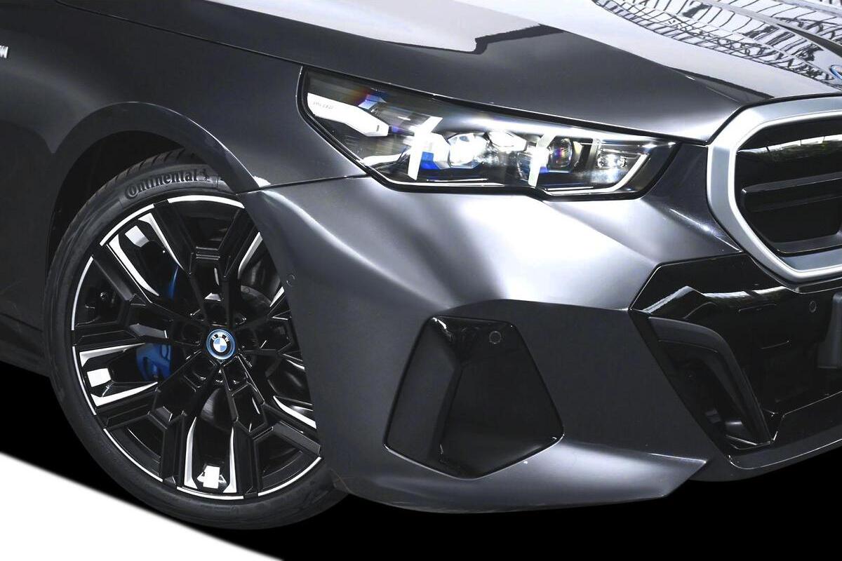 2024 BMW i5 M60 xDrive G60 Auto AWD image 17