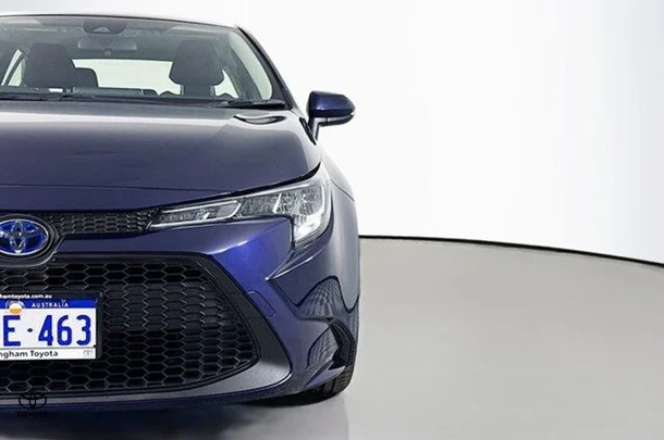 2022 Toyota Corolla Sedan Hybrid Ascent Sport image 3