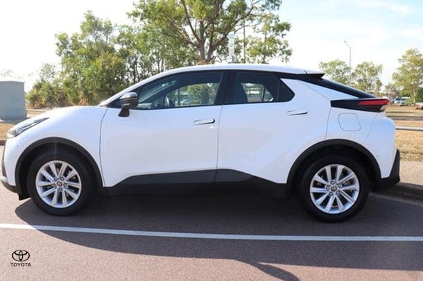 2023 Toyota C-HR Hybrid GXL-2WD image 4