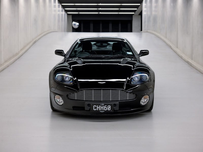 2004 Aston Martin Vanquish image 3
