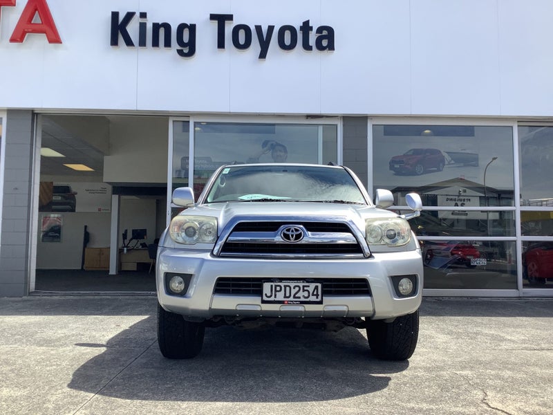 2007 Toyota Hilux Surf image 2