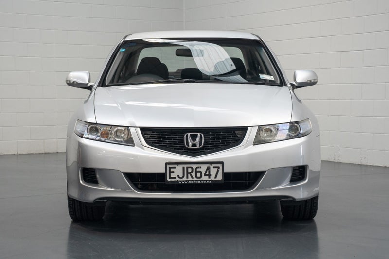 2008 Honda Accord Euro Automatic image 2