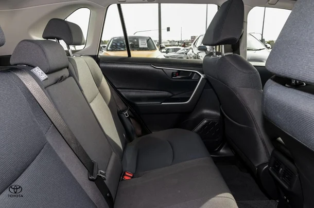 2020 Toyota RAV4 GX-2WD image 9