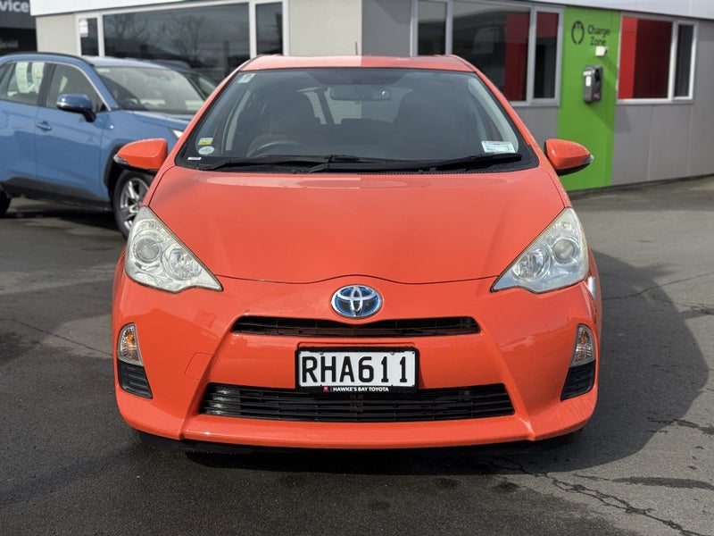 2012 Toyota Aqua 1.5 Hybrid G 5 Dr Hatch image 2