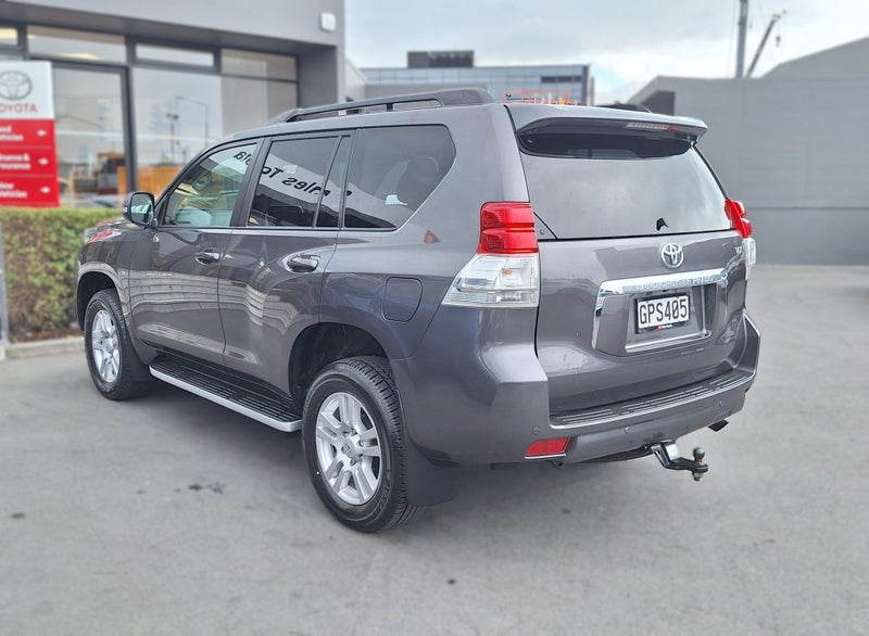 2012 Toyota Land Cruiser Prado VX, LEATHER, 4WD... image 5