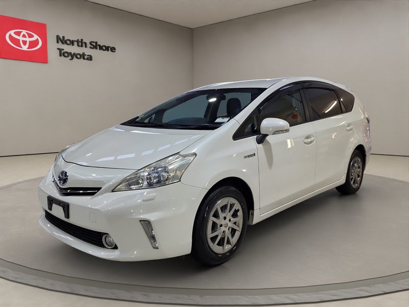 2012 Toyota Prius Alpha 1.8L Hybrid S 2WD Hatch... image 4