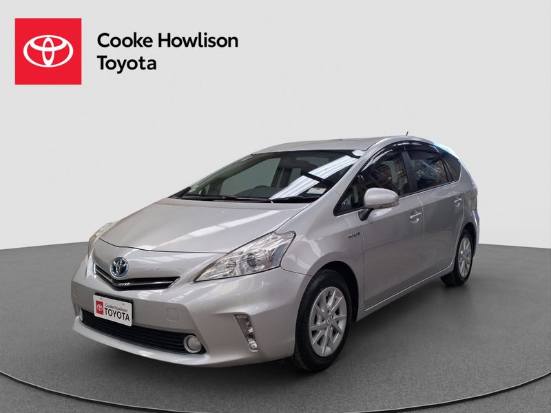 2012 Toyota Prius Alpha S 1.8L image 3