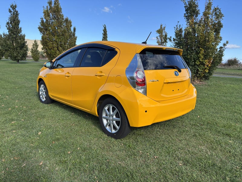 2013 Toyota Aqua 1.5 Hybrid G 5 Dr Hatch CVT 2WD image 4