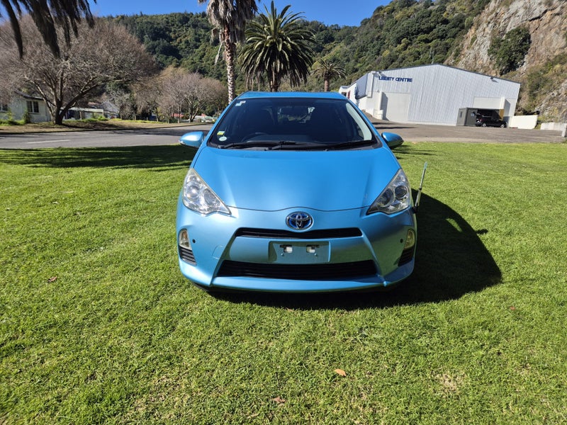 2013 Toyota Aqua 1.5 Hybrid G image 3