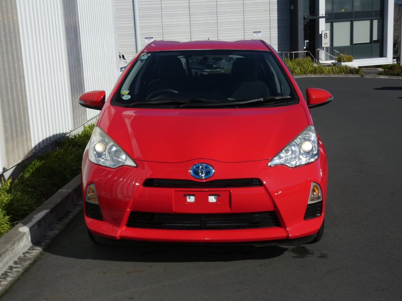 2013 Toyota Aqua 1.5 Hybrid S image 4