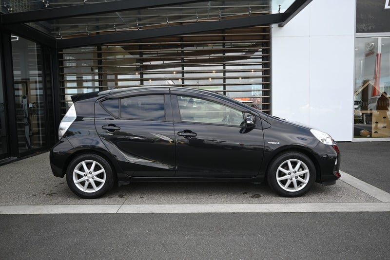2013 Toyota Aqua (MW) 1.5 Hybrid G 5 Dr Hatch C... image 5