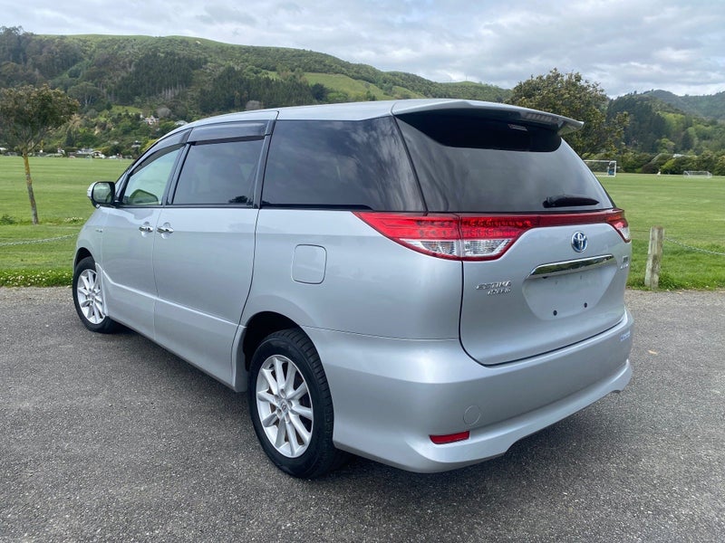 2013 Toyota Estima Hybrid X 2.4P Wagon CVT 2WD... image 5