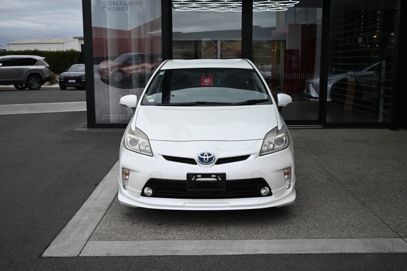 2013 Toyota Prius 1.8 Petrol Hybrid S CVT Hatch... image 4