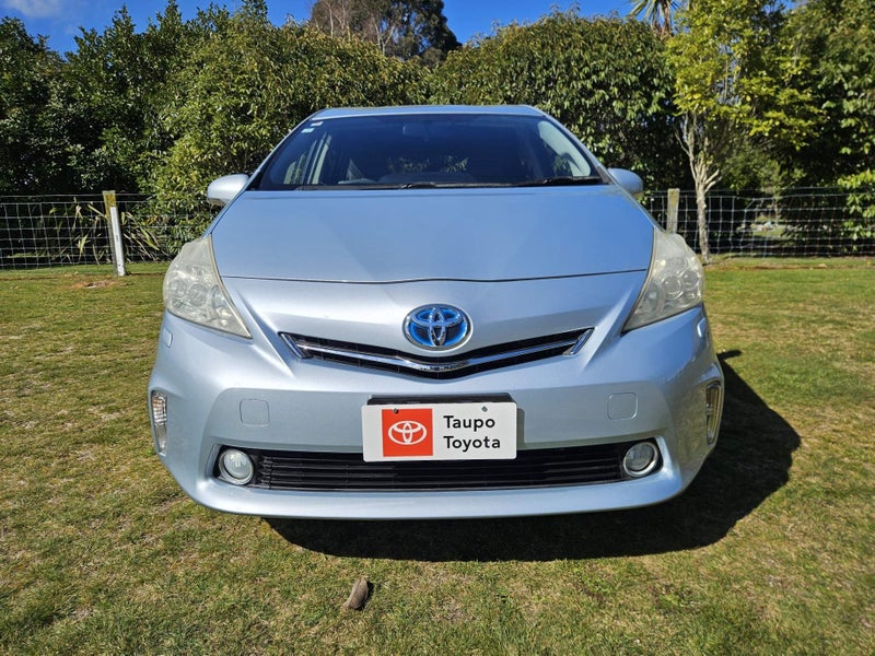 2013 Toyota Prius Alpha 1.8 Hybrid S Wagon image 3