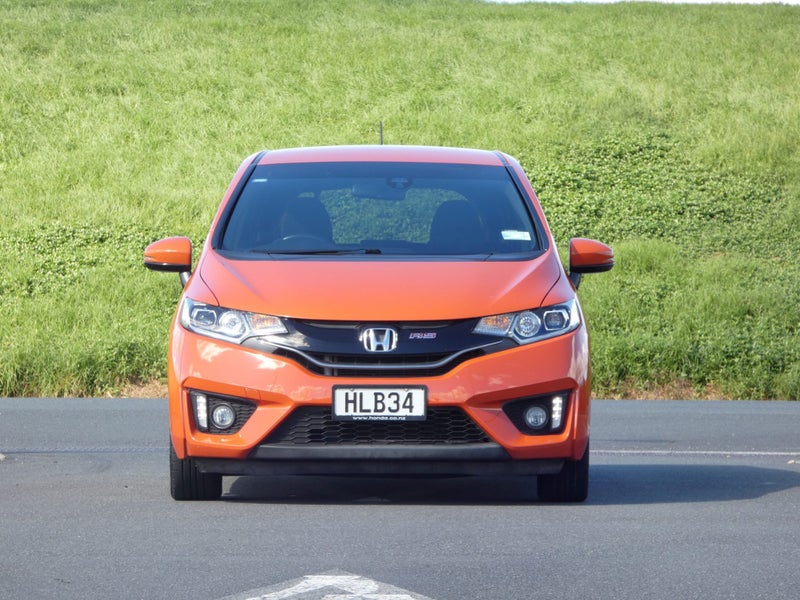 2014 Honda Jazz Rs image 2