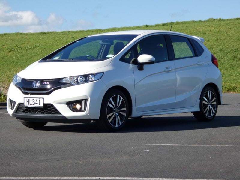 2014 Honda Jazz Rs image 3