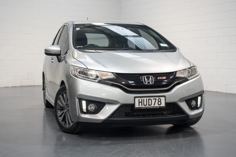 2014 Honda Jazz RS Automatic image 1
