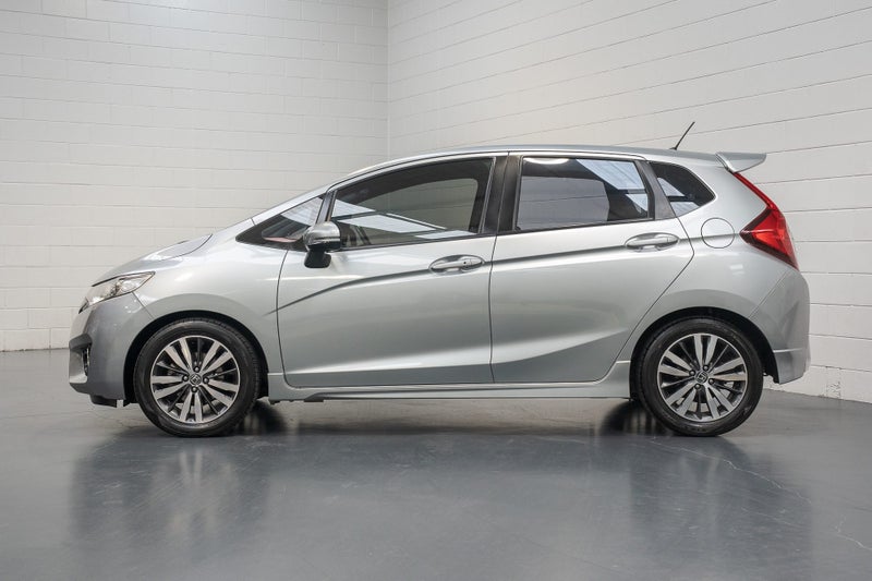 2014 Honda Jazz RS Automatic image 4