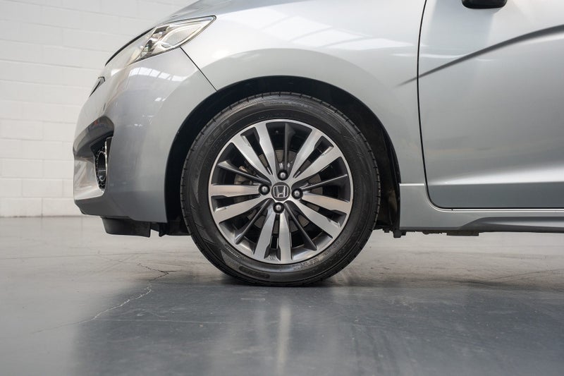 2014 Honda Jazz RS Automatic image 5