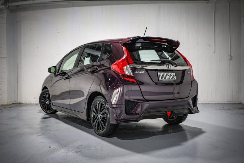 2014 Honda Jazz RS Sport image 5