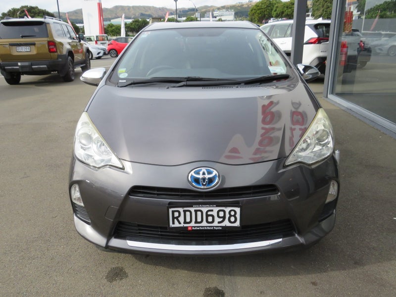 2014 Toyota Aqua 1.5 Hybrid S - 6.95% Finance O... image 3