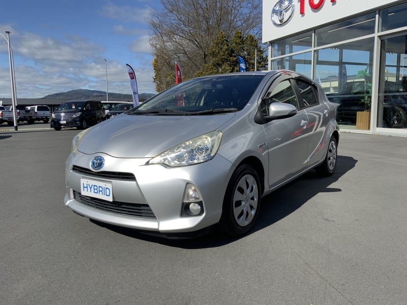 2014 Toyota Aqua 5 Year Hybrid Battery Warranty !! image 4