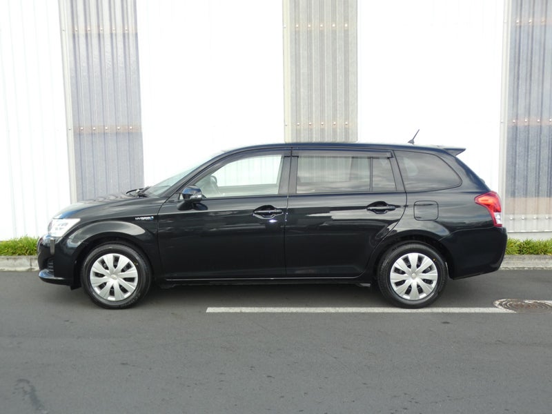 2014 Toyota Corolla Fielder 1.5 Hybrid G image 5